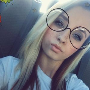 Meet your Posher, Carley